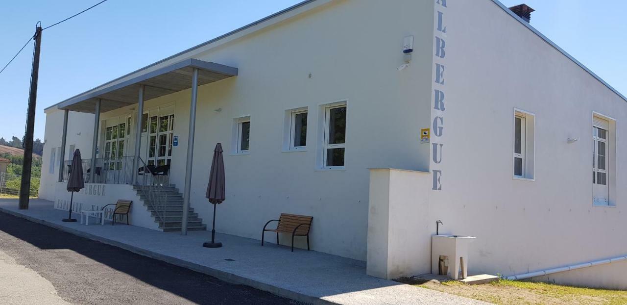 Albergue Espiritu Xacobeo أو بيدروزو المظهر الخارجي الصورة